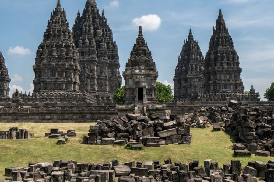 2 Days 1 Night: Temple, Palace, and Sunrise