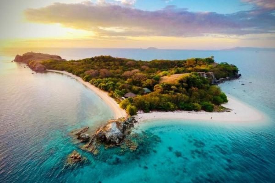 Full Day Rinca, Manjarite, and Bidadari Island With Wooden Boat