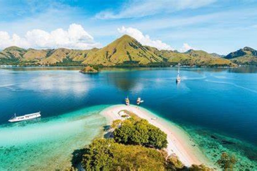 2 Days 1 Night On Board Bidadari, Rinca, Kelor Island