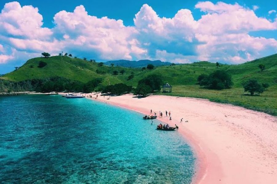 Full Day Gili Petelu and Pink Beach